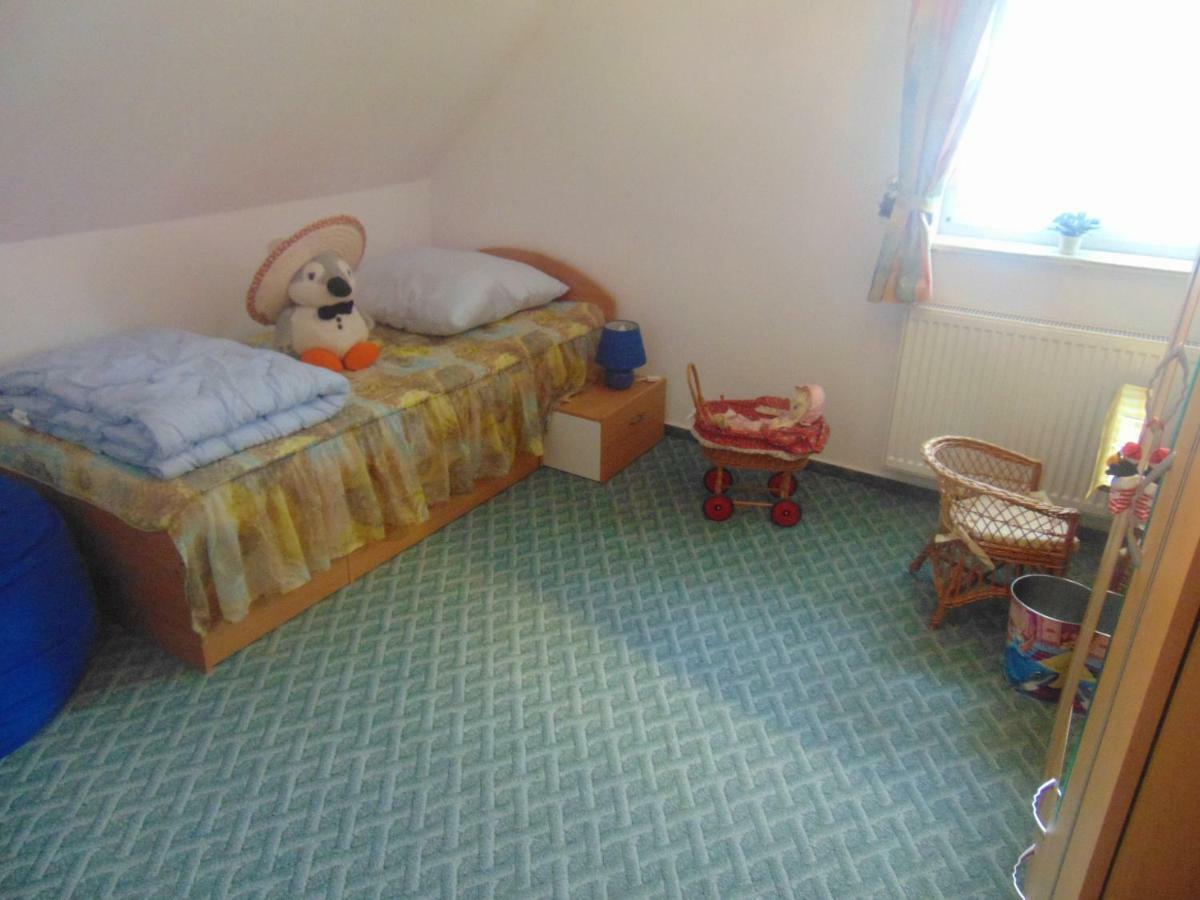 Ferienhaus Emmelie Кеніґс-Вустергаузен Екстер'єр фото
